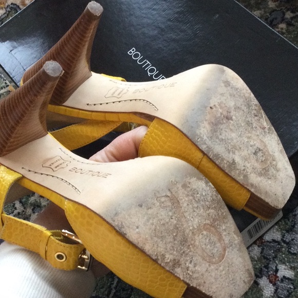 Boutique 9 Yellow Women's Heels - Picture 6 of 7